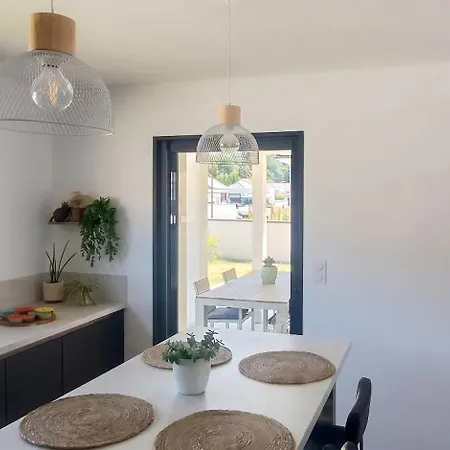Maison Chaleureuse Et Climatiser A Avec Terrasse - 95 M² Tatil Evi