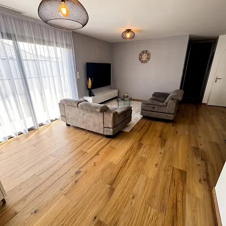 Tatil Evi Maison Chaleureuse Et Climatiser A Avec Terrasse - 95 M² *